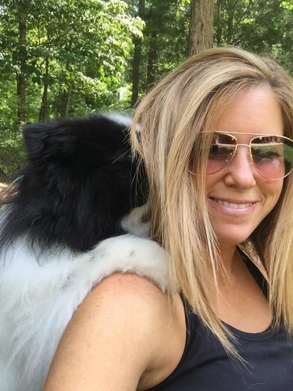 Alisa Weronick   Logo