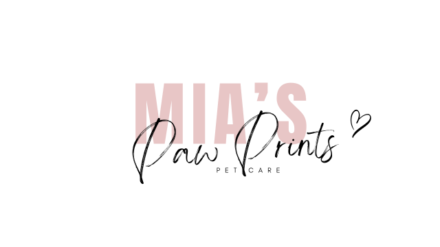 Mia’s Paw Prints Logo